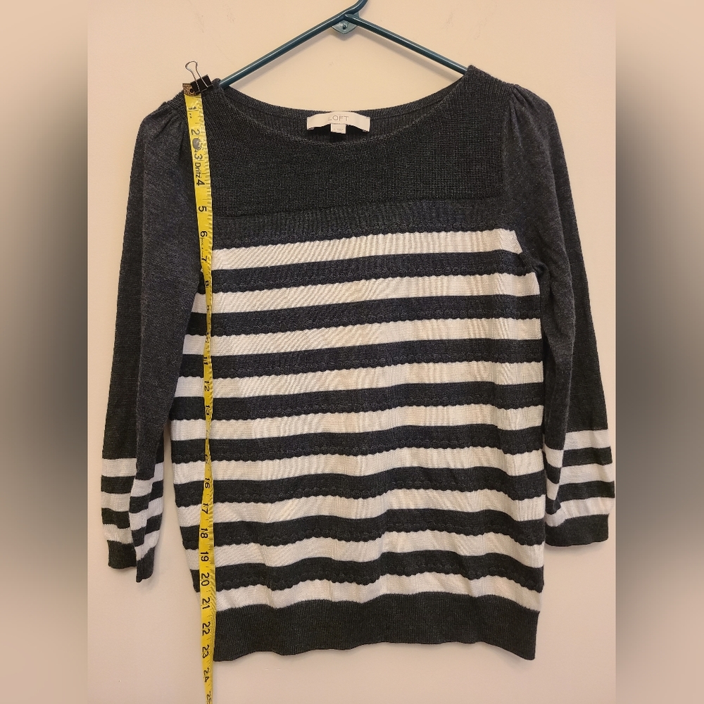 Loft Women's sweater